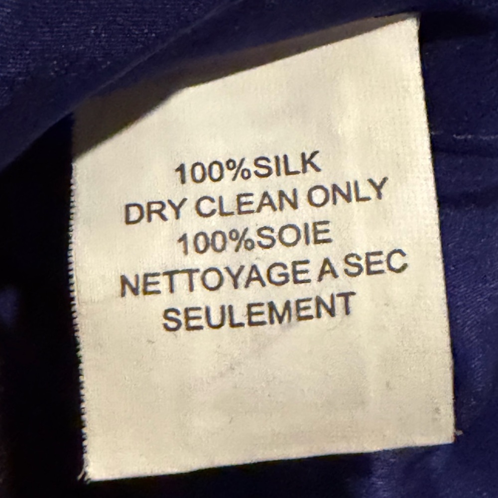 Beautiful Real Silk TRINA TURK royal blue and gold stunning button down top, Sm - Picture 9 of 9